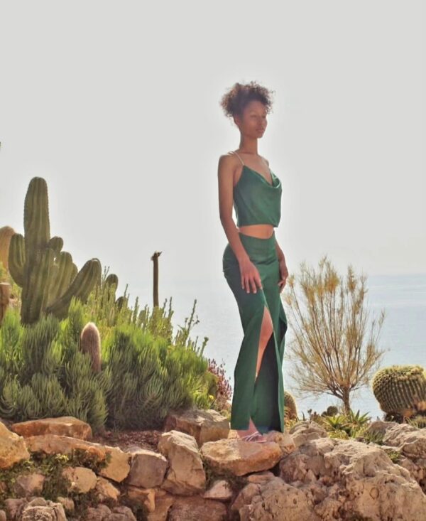 Ensemble pantalon large et top vert émeraude - Élégance estivale – Image 3